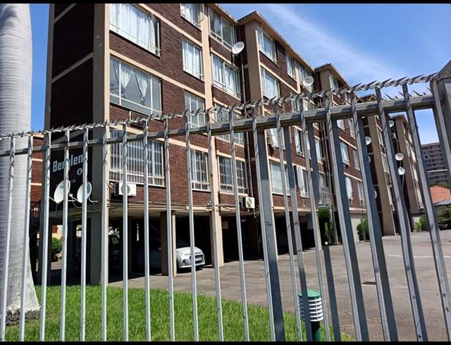 2 BEDROOM APARTMENT FOR SALE IN WINDERMERE